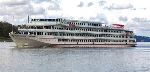 River cruise ship by Asla