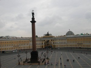 palexander-column-and-palace-square_st-petersburg