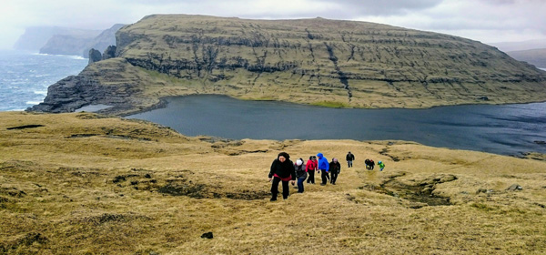 Blog Lake above the ocean