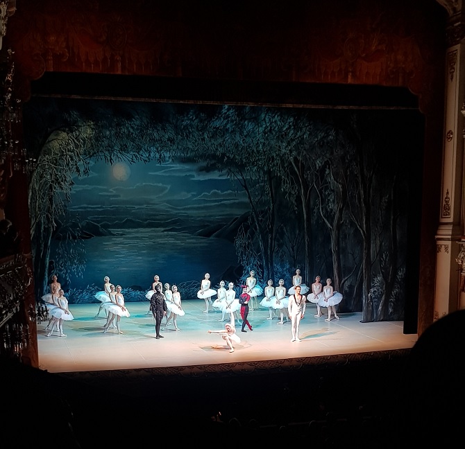 Swan Lake at Mikhailovsky Theater