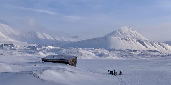 The Russian triangle hut by Bretjørna Grønnfjorden Svalbard_Toril basecamp Hotel