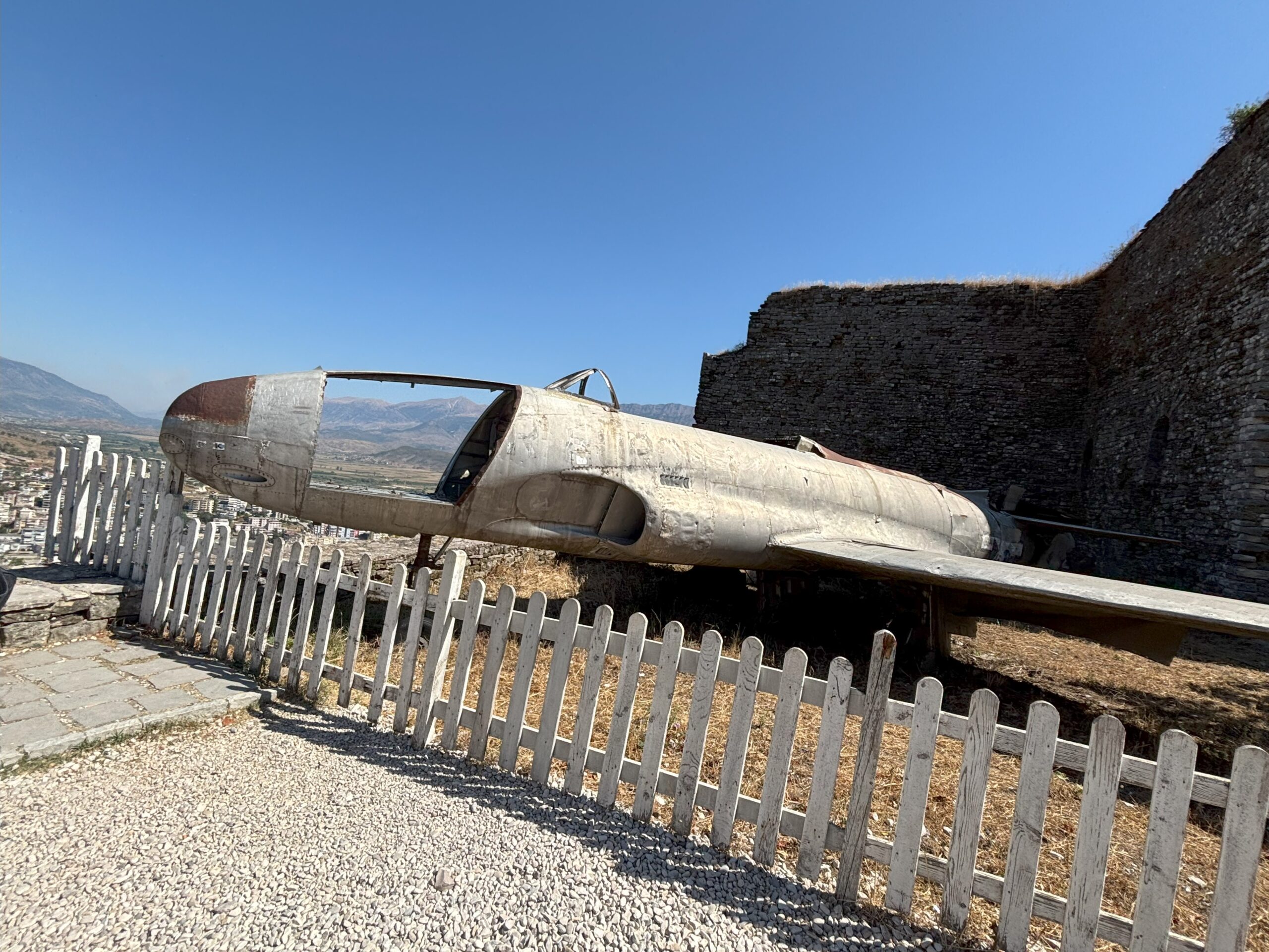 T 33 Girokaster