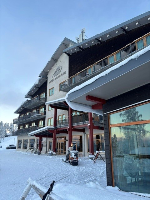 Pernilla Wiberg exterior Mark Champagne