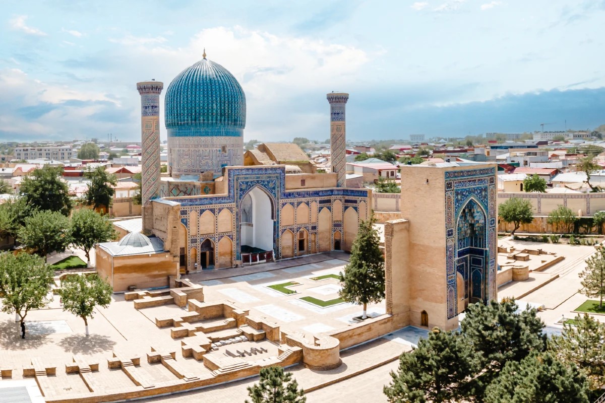 Uzbekistan Holiday