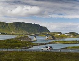 Fredvang in Lofoten by CH www.visitnorway.com