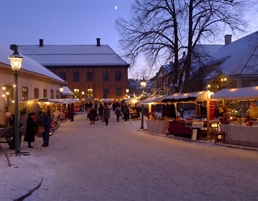 Christmas market at Norsk Folkemuseum by Paal Mork/VisitNorway