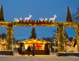 Christmas market at Norsk Folkemuseum by Paal Mork/VisitNorway