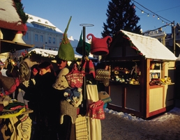 Tallinn Christmas Market at Town Hall Square by Toomas Volmer/Tallinn Tourism Bureau