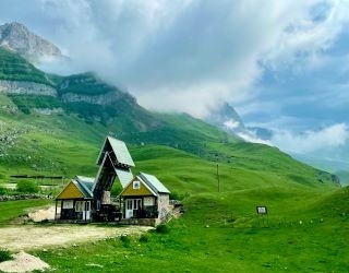 Azerbaijan Holiday Packages: Set Tours & Tailor-Made Travel Options