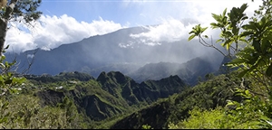 La Réunion: Walking on a Tropical Island  in the Indian Ocean